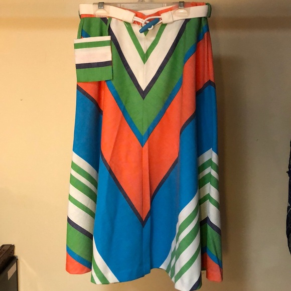 Colorful geometric retro springtime skirt - Picture 1 of 5